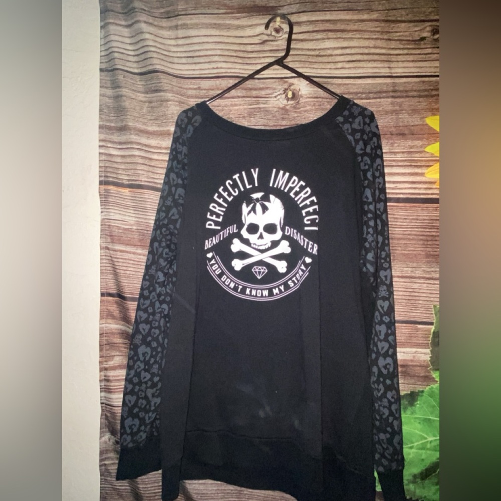 Woman’s Beautiful Disaster sweatshirt 3X